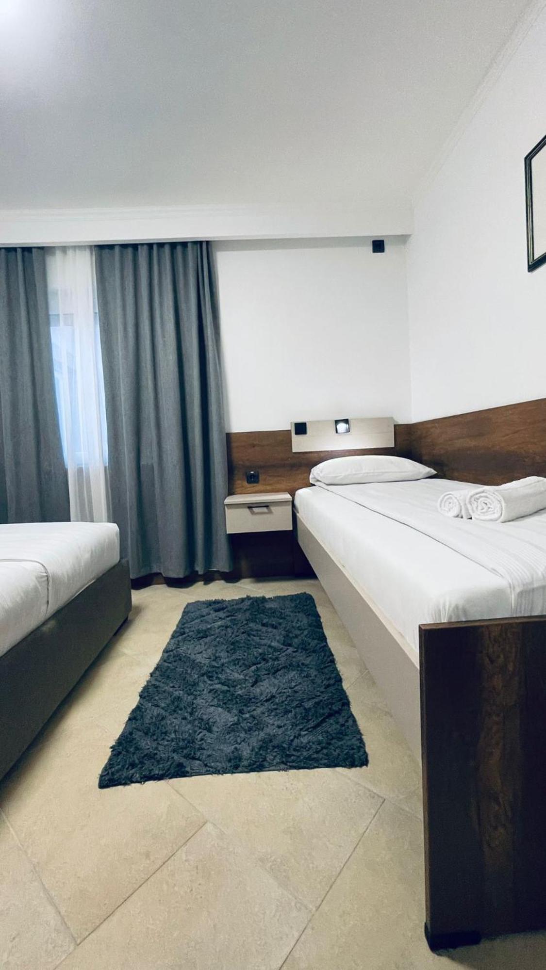 Kollar D Guest House - Prenociste Rooms Subotica Exterior foto