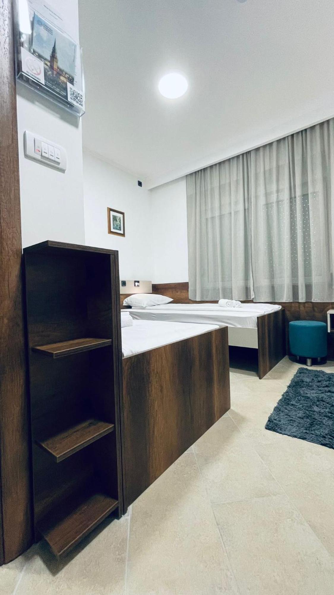 Kollar D Guest House - Prenociste Rooms Subotica Exterior foto