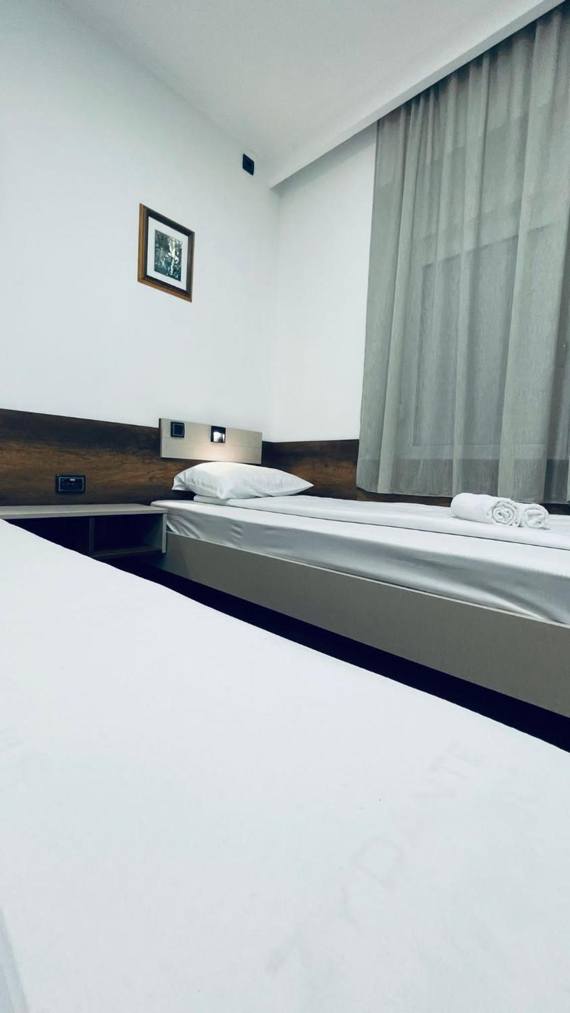 Kollar D Guest House - Prenociste Rooms Subotica Exterior foto
