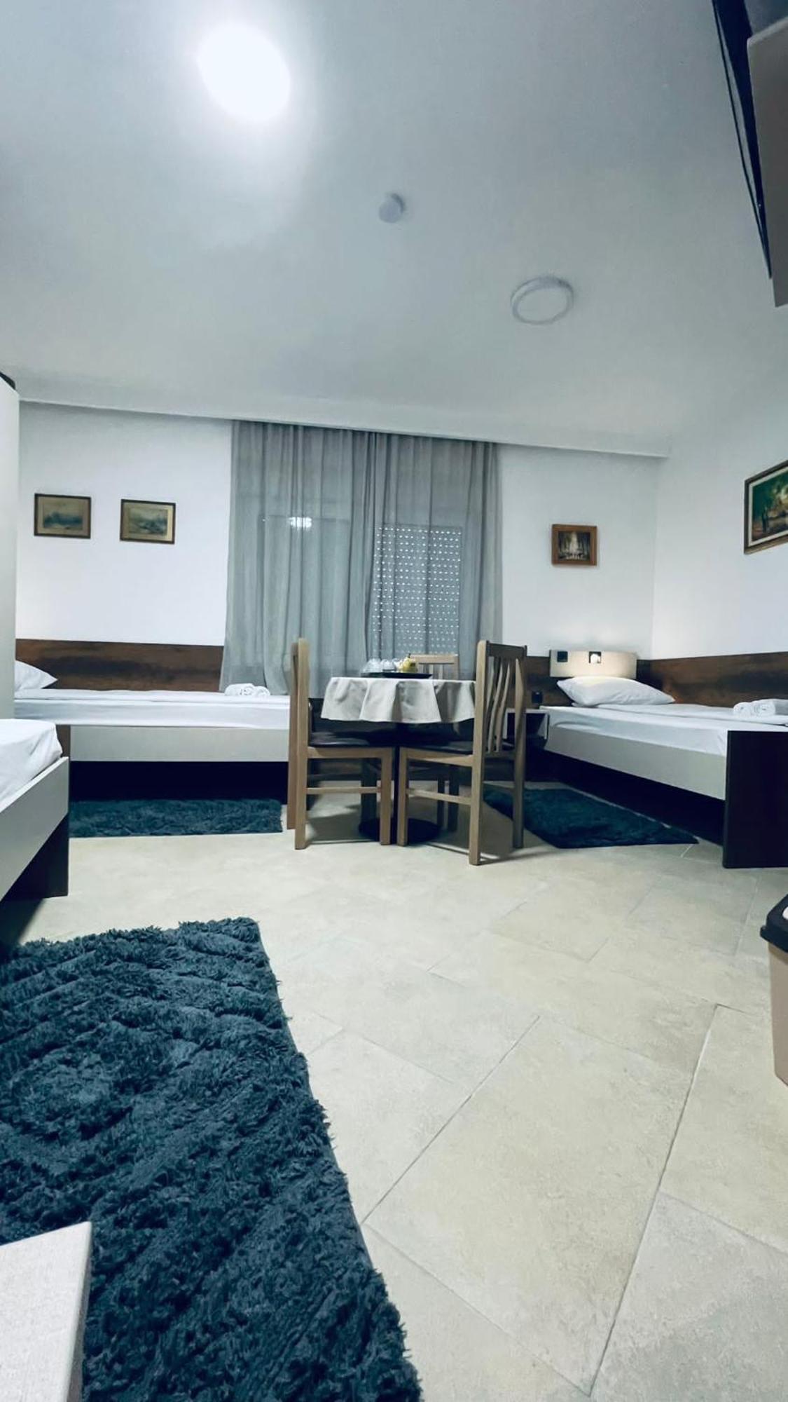 Kollar D Guest House - Prenociste Rooms Subotica Exterior foto